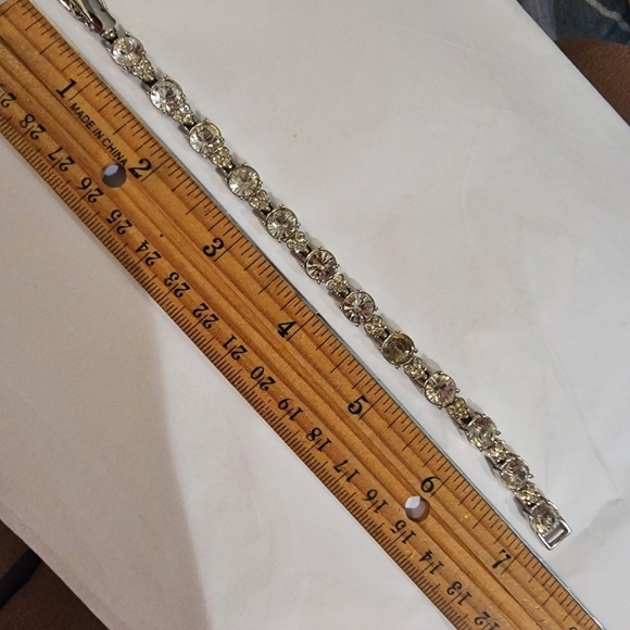 Vintage Signed Trifari Shield Link Bracelet Silver-Tone Rhodium 1950's-1960's? - Picture 8 of 8